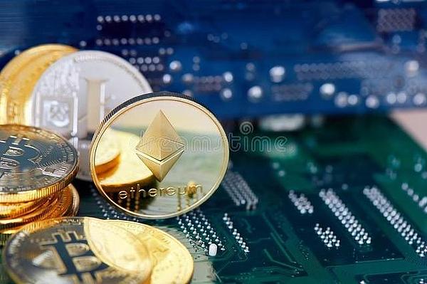 比特币生态迎来春天：DeFi领域的淘金热与风险警示